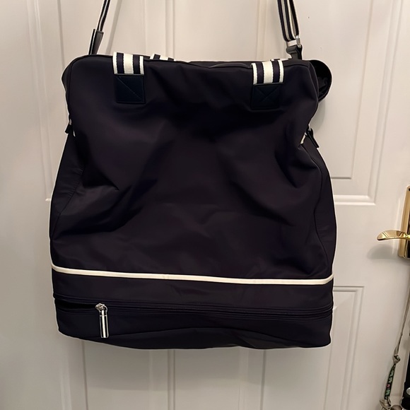 Mark and Graham Tennis Bag - Picture 6 of 8